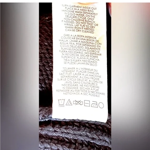 CAbi Pursuit Cardigan Sweater Navy Blue
Women's Size Medium - Picture 4 of 6